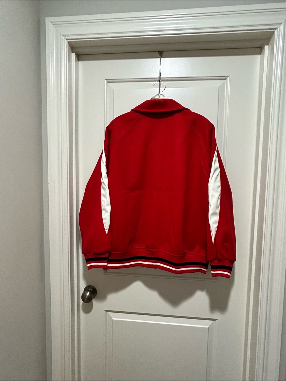 Forever 21 Red & White womens size L NY Varsity Jacket with White Accents NWT - Picture 2 of 7